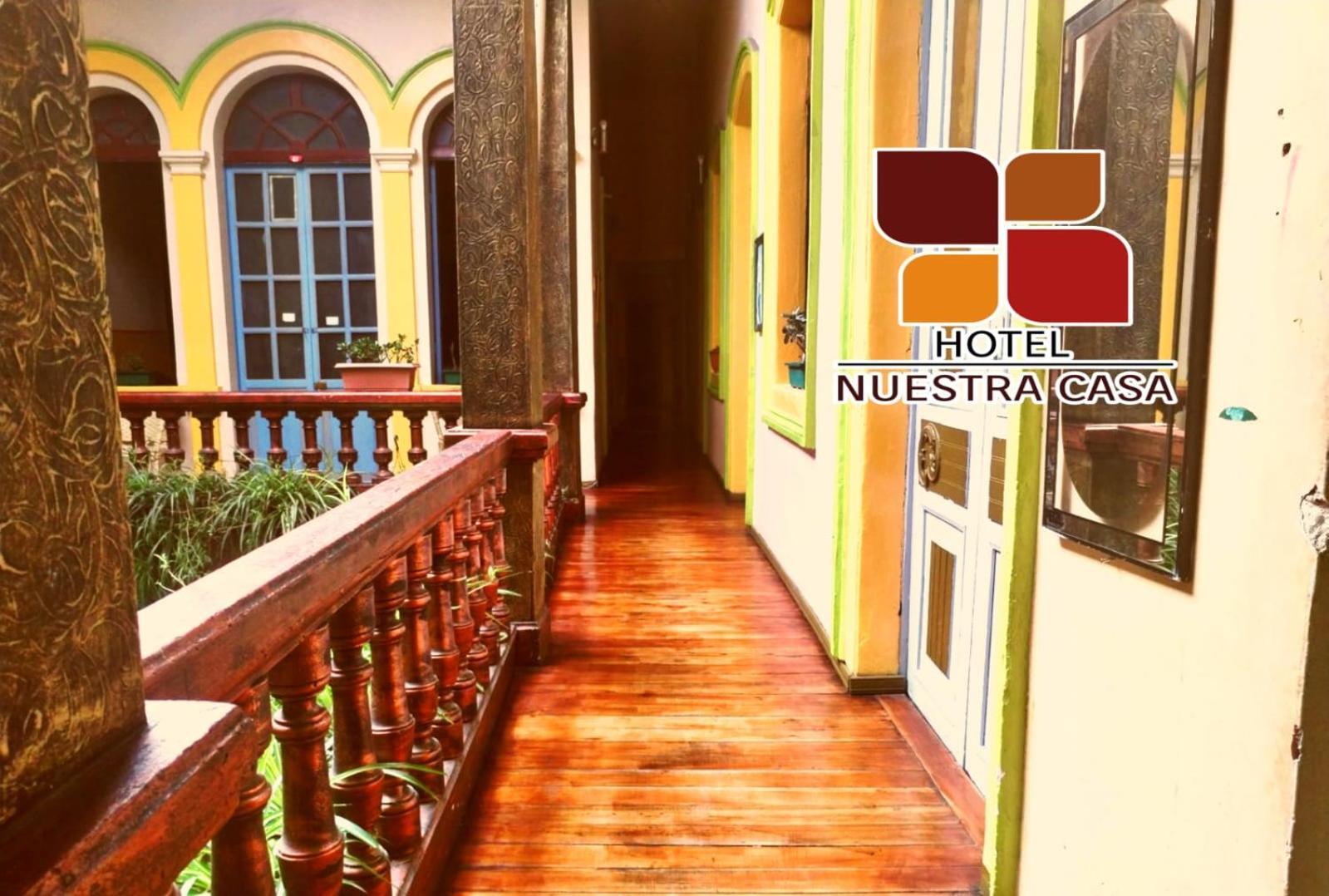 Hotel Nuestra Casa Riobamba Exteriör bild